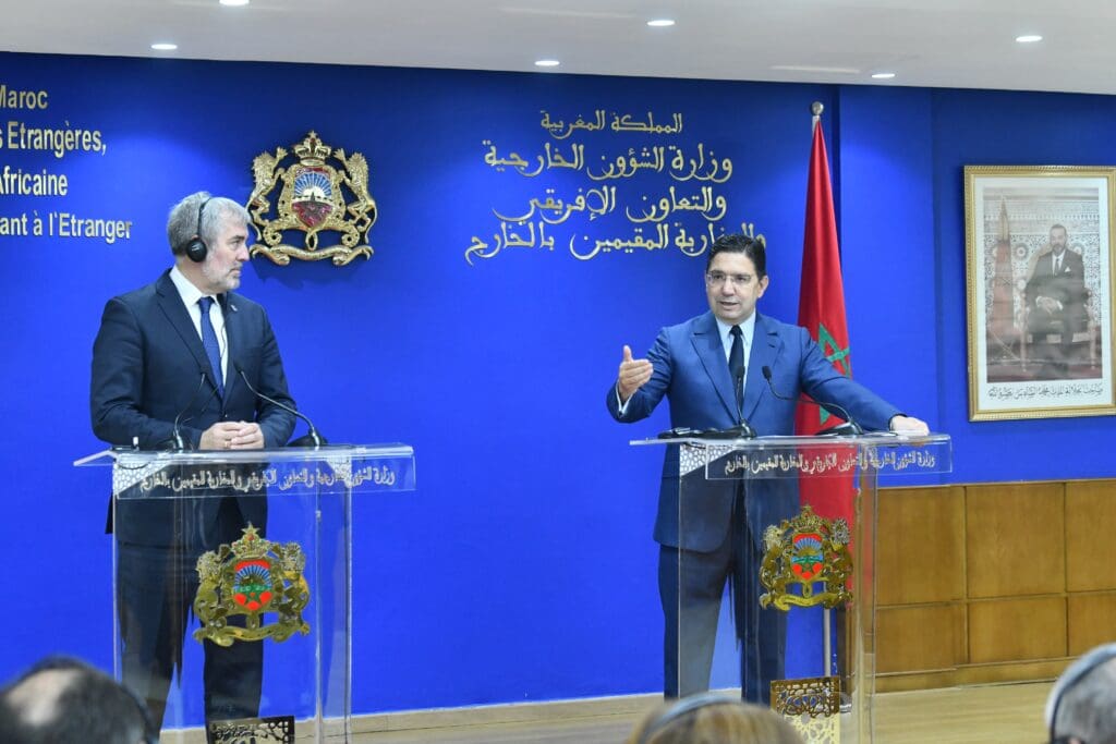 Nasser Bourita en conférence de presse avec Fernando Clavijo, président du gouvernement régional des Îles Canaries