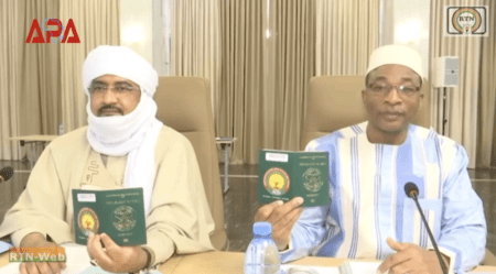 Mali : le casse-tête des passeports AES au consulat de France Passeport de l’AES « le même poids diplomatique que celui de la CEDEAO » (ministre)