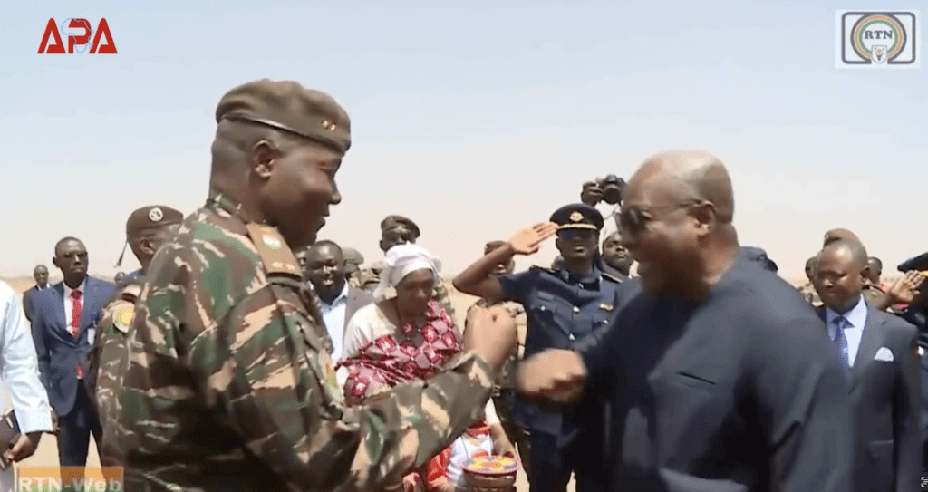 Mahama chez Tiani: appel à la Cédéao pour la reconnaissance l’AES