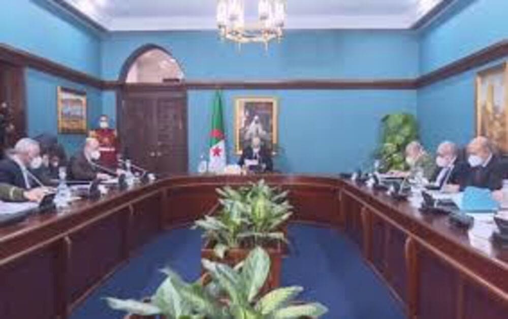 Algérie : un Haut conseil de sécurité sous tensions régionales