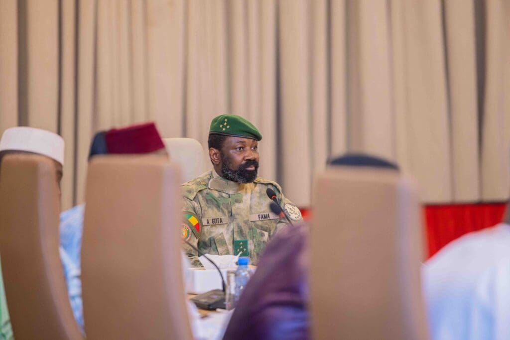 Mali : dissolution des partis politiques