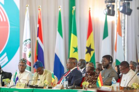 A Abuja, Diomaye Faye plaide pour une Cédéao réformée