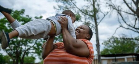 Botswana : 1e mondiale contre la transmission mère-enfant du VIH