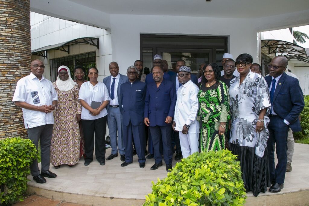 Une mission de la Cédéao échange avec le parti de Gbagbo