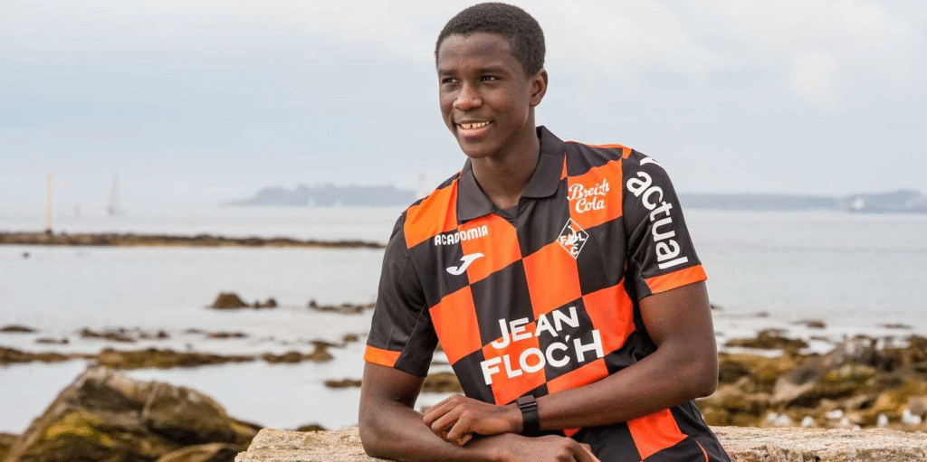 Abdoulaye Faye rejoint le FC Lorient en prêt pour une saison
