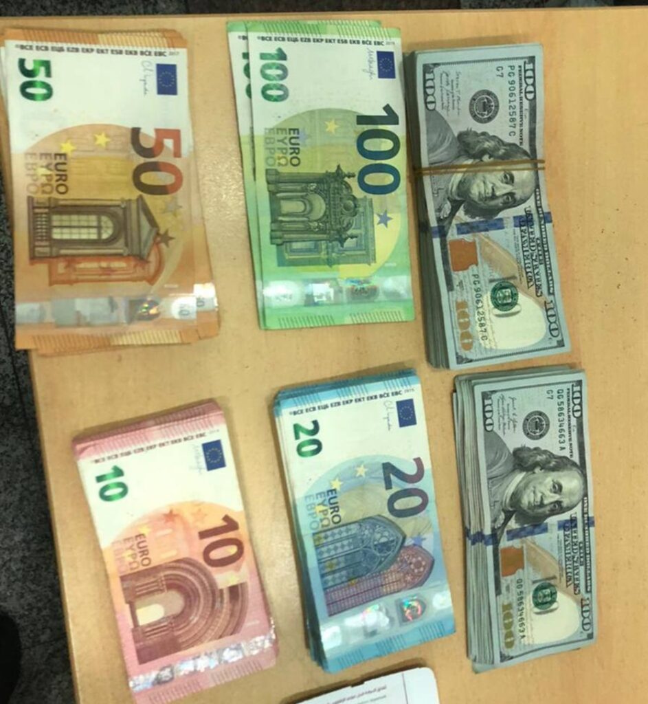 Luanda : un Chinois arrêté avec 11 600 USD et 1 930 euros