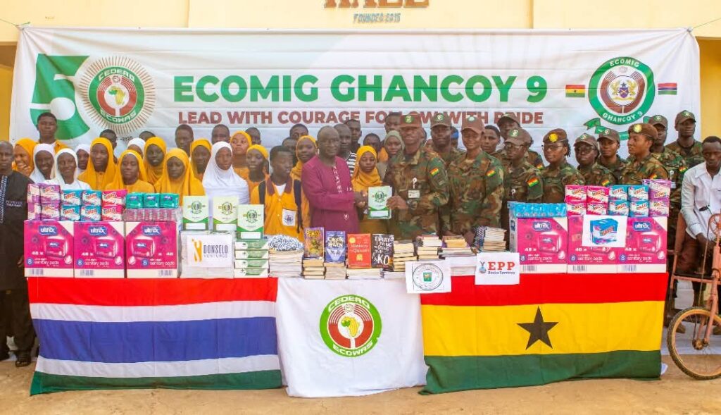 Le contingent ghanéen en Gambie soutient le lycée de Farafenni