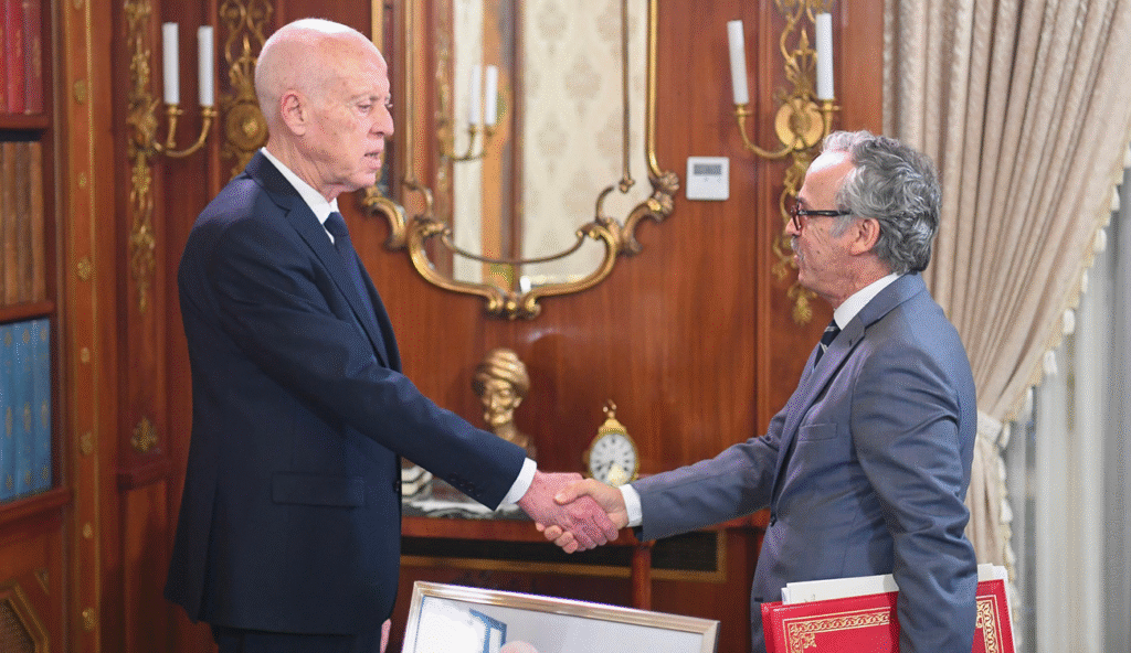 Tunisie : Kaïs Saïed brandit l’« État social » face à la crise