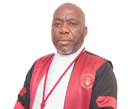 Angola : démission du président de la Cour suprême