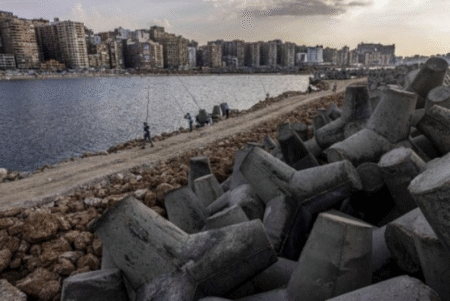 Égypte : la ville d’Alexandrie menacée par la montée des eaux