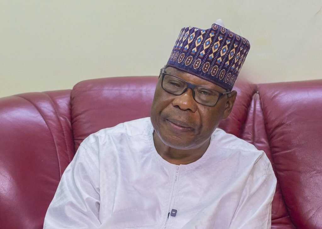Bénin : Boni Yayi renonce à la présidentielle