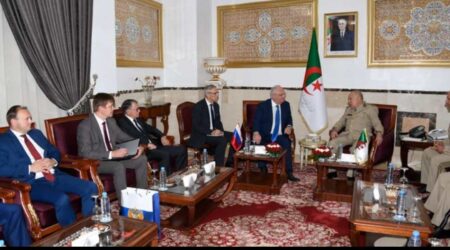 Algérie–Russie : une coopération militaire source de dépendance