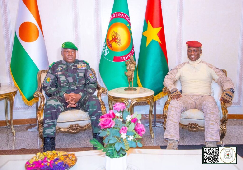 Après Bamako, Tiani renforce la coopération sahélienne à Ouaga