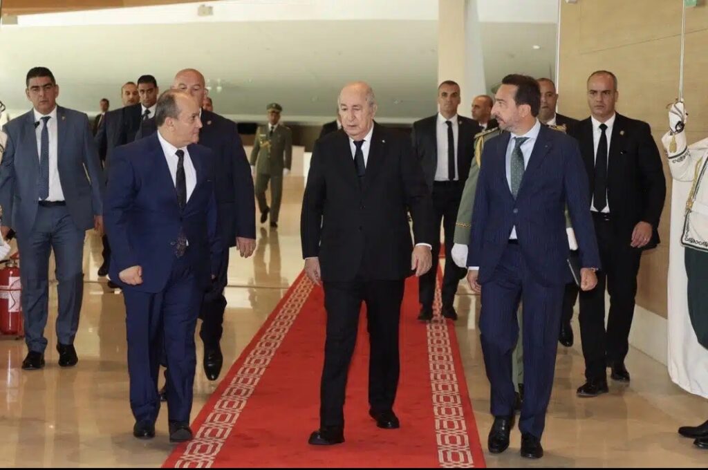 Tebboune presse les chefs d’entreprise à concrétiser les accords