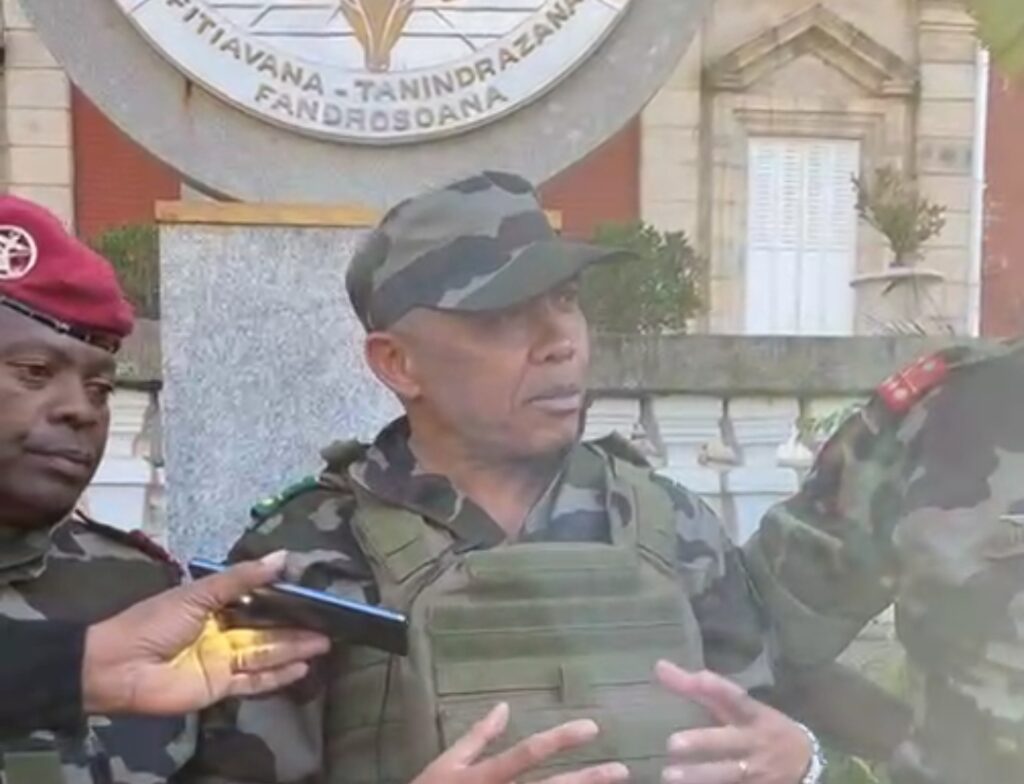 Madagascar: un Conseil militaire prend la présidence