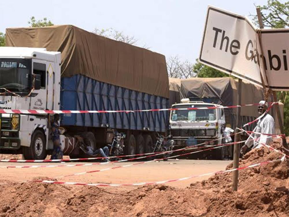 Banjul met en garde contre le blocage du trafic routier régional