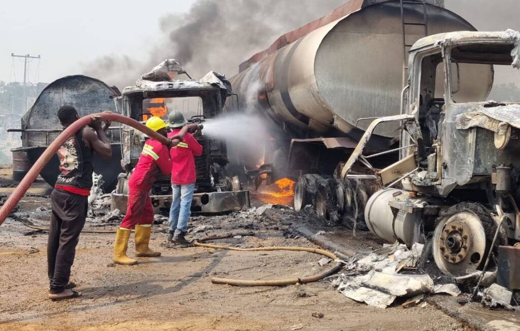 Nigéria: 39 morts dans l’explosion d’un camion-citerne