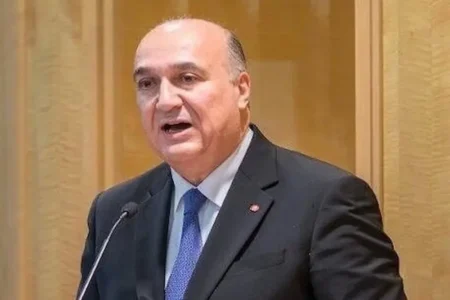 Tunisie : Kasri rouvre des dossiers disputés avec l’Algérie