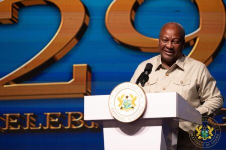 Ghana : le président Mahama appelle à la protection des médias