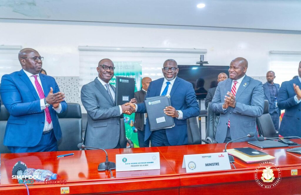 Guinée : deux accords pour soutenir l’éducation et l’énergie