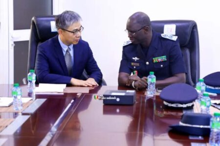 Sénégal–Chine: le DG de la Police reçoit l’Ambassadeur Li Zhigang