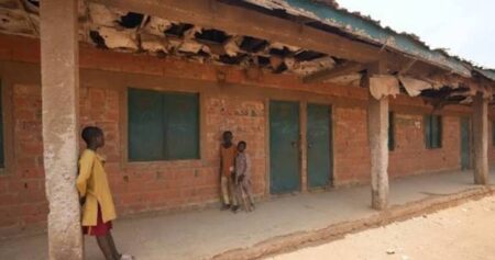 Nigéria : rapt de 303 élèves, police et clergé s’accusent