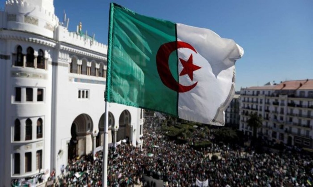 Algérie: débat autour des TPE et menace de grève dans le commerce