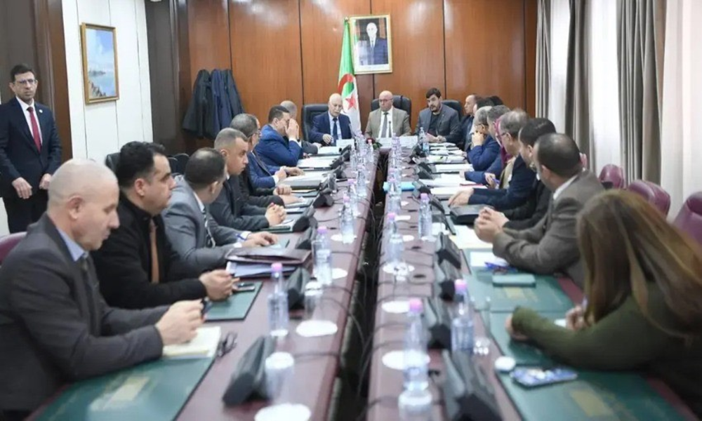 Algérie: scepticisme à l’examen de la loi sur les partis