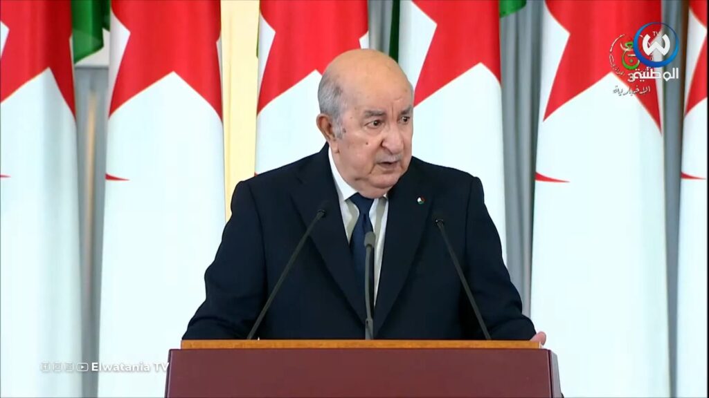Algérie : révision constitutionnelle; soupçons autour du pouvoir