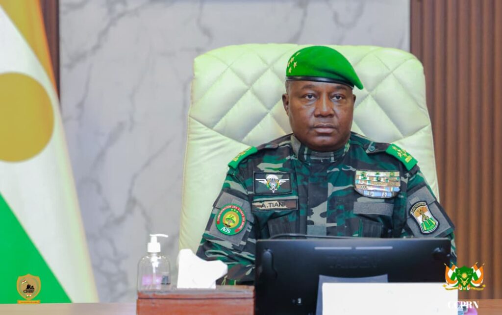 Niger : le CNSP arme ses terroirs avec les « Domol Leydi »