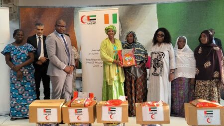 Côte d’Ivoire : Abu Dhabi offre 33 tonnes de vivres à Abobo
