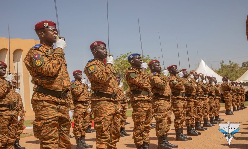 Burkina : 90 militaires promus sous-lieutenants