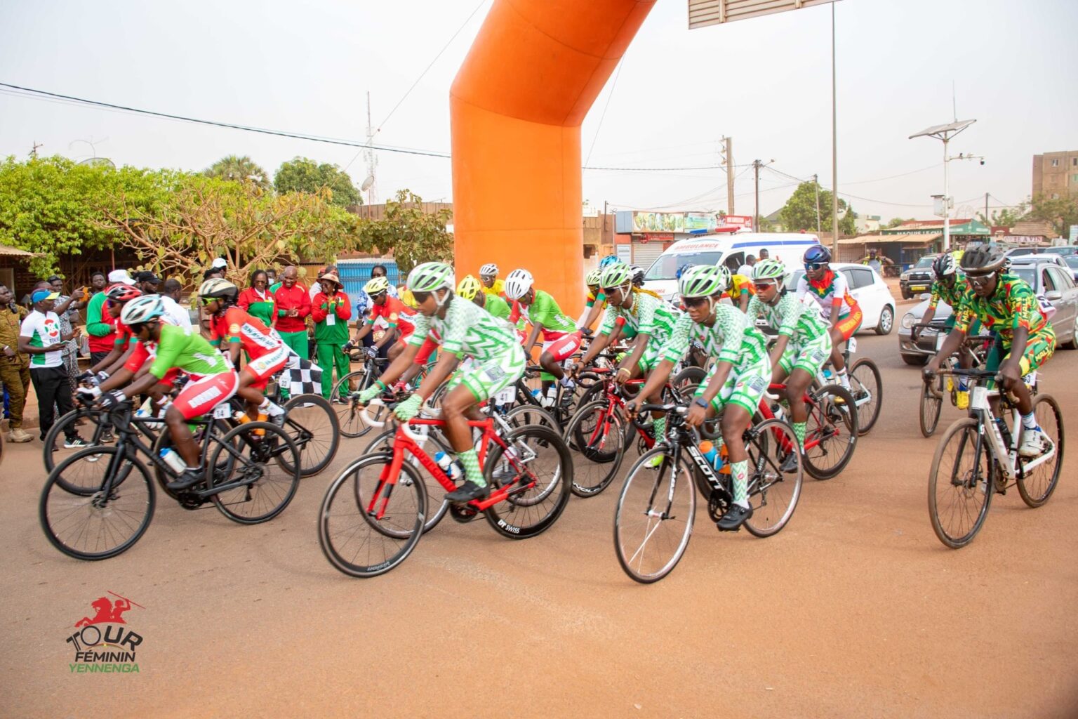 Burkina : top départ de la 1re édition du Tour cycliste féminin Yennenga