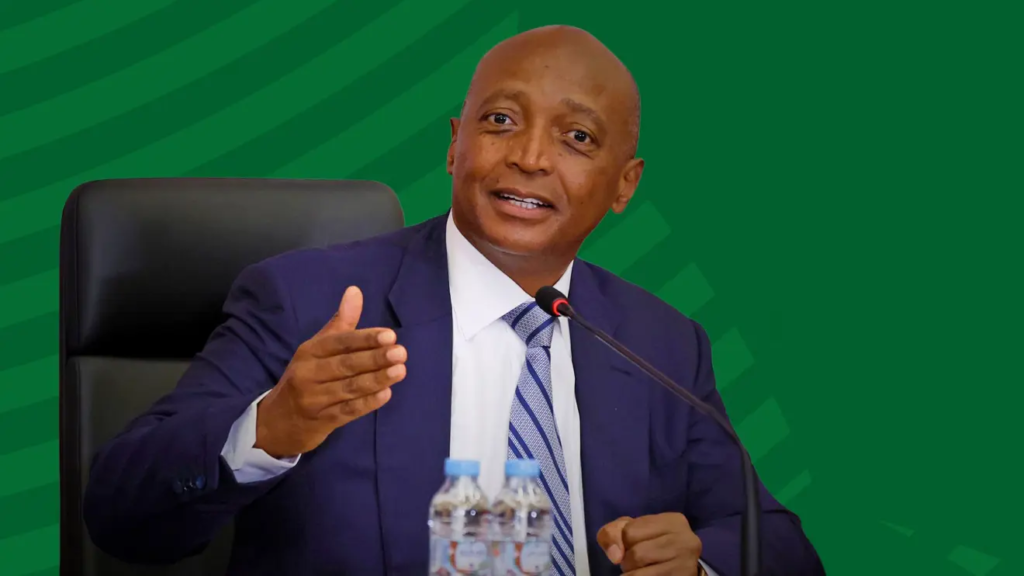CAF : Motsepe en visite officielle au Sénégal