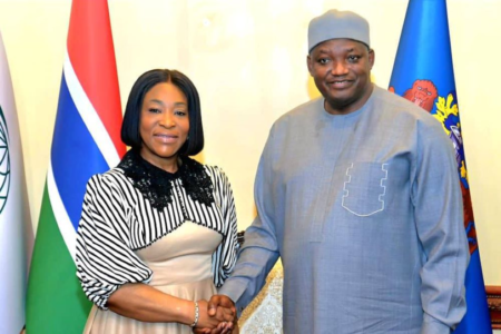 Adama Barrow et le Commonwealth discutent coopération et réformes