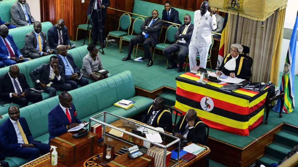 Ouganda : un budget supplémentaire de 1 100 milliards de shillings
