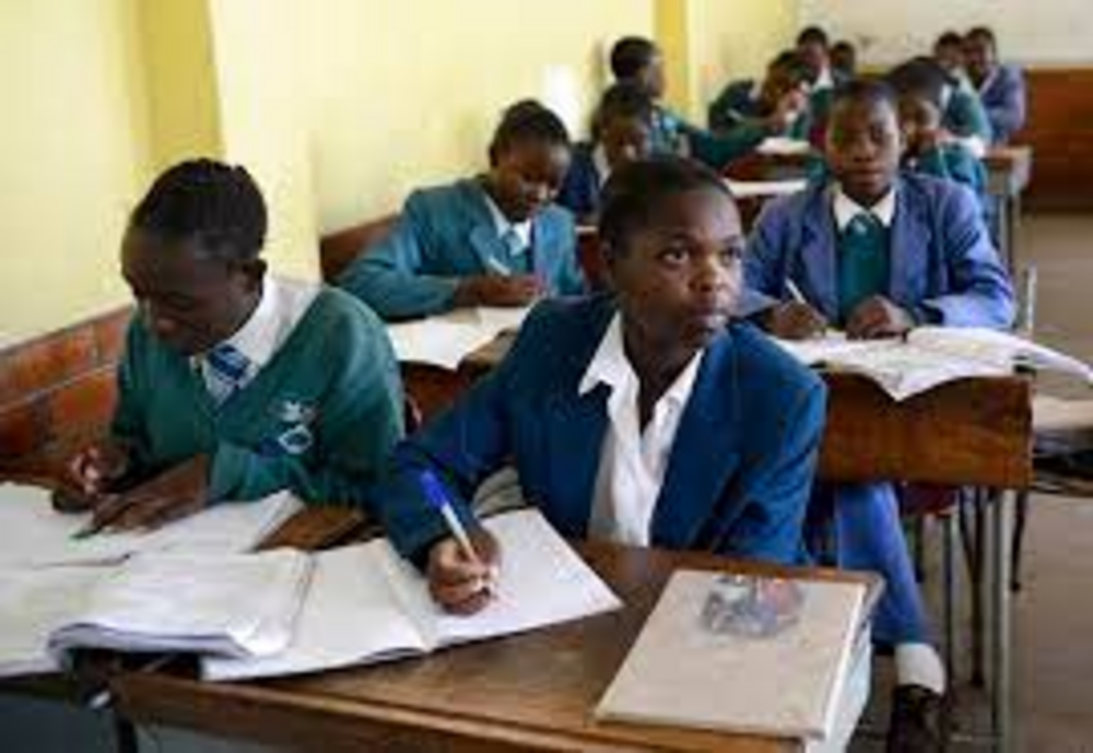 Zimbabwe : les examens du ZIMSEC obligatoires d’ici 2027
