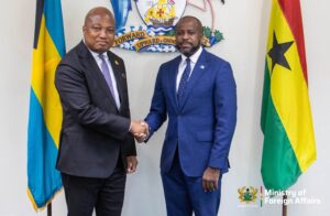 Ghana : les Bahamas renouvellent les permis de travail des Ghanéens du BTP