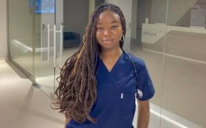 Nigeria : une étudiante en médecine tuée dans une frappe en Ukraine