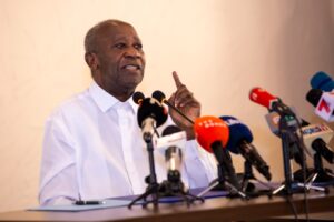 Gbagbo dévoile son Pacte social et critique le pouvoir