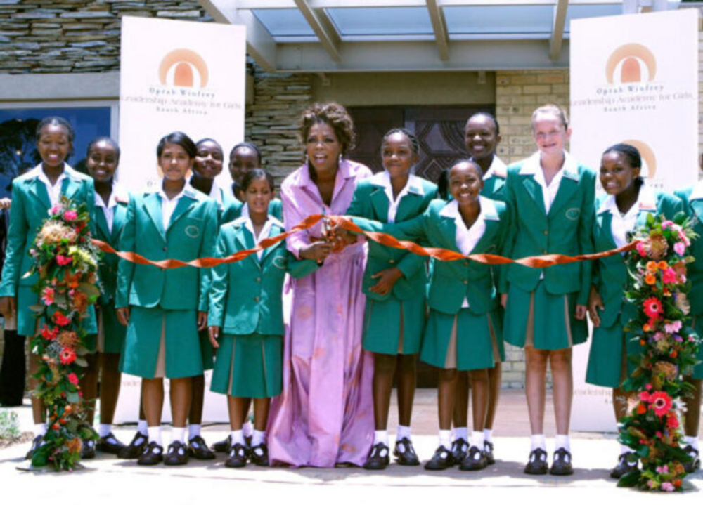 Oprah Winfrey va fermer son académie pour jeunes filles en 2027