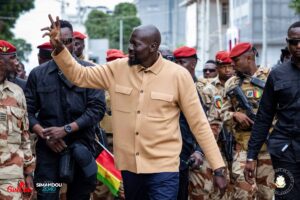 Guinée : Doumbouya reprend ses fonctions après son congé annuel