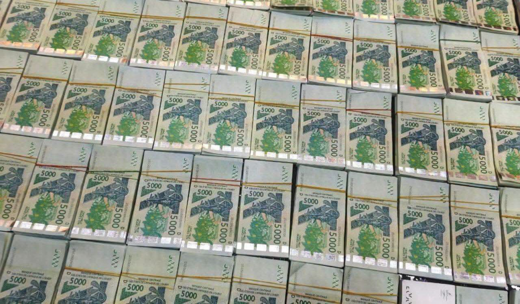 Burkina: saisie dans un bus de 60 millions de F en faux billets