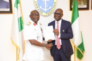 Nigeria : la Marine et la NIMASA renforcent leur coopération maritime
