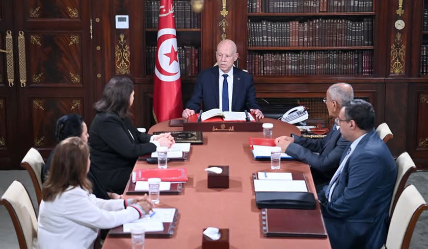Saïed durcit le ton sur la pollution et la protection du littoral