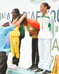 Natation : une Burkinabè en or à Dakar