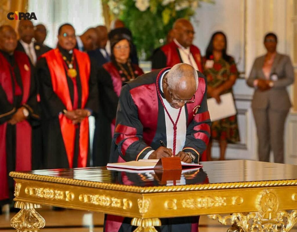 Angola : Domingos da Costa Mesquita investi VP de la Cour suprême