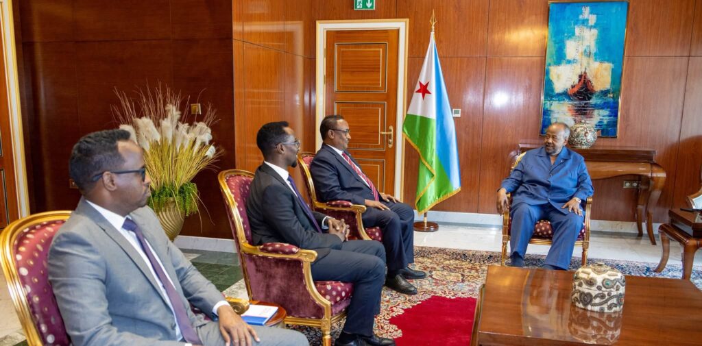 Djibouti-Somalie : Guelleh échange avec le maire de Mogadiscio