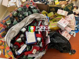 Sénégal : neuf suspects déférés pour trafic de drogues et de médicaments