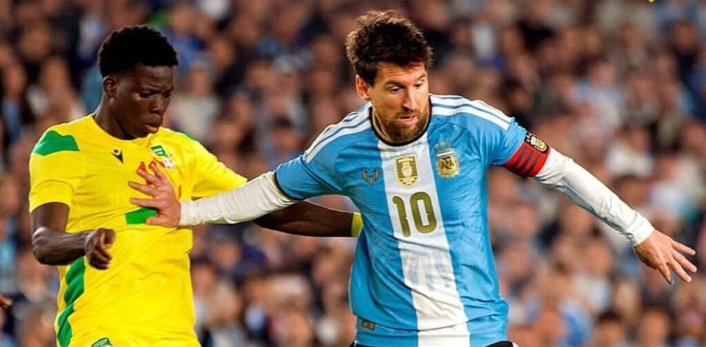 Football : l’Argentine bat le Bénin, Messi fait ses adieux
